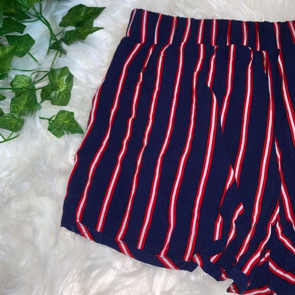 Forever 21 Shorts - Picture 7 of 7